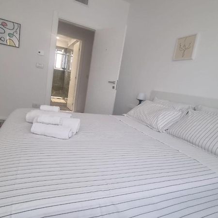 Repubblica Rooms Бари Экстерьер фото