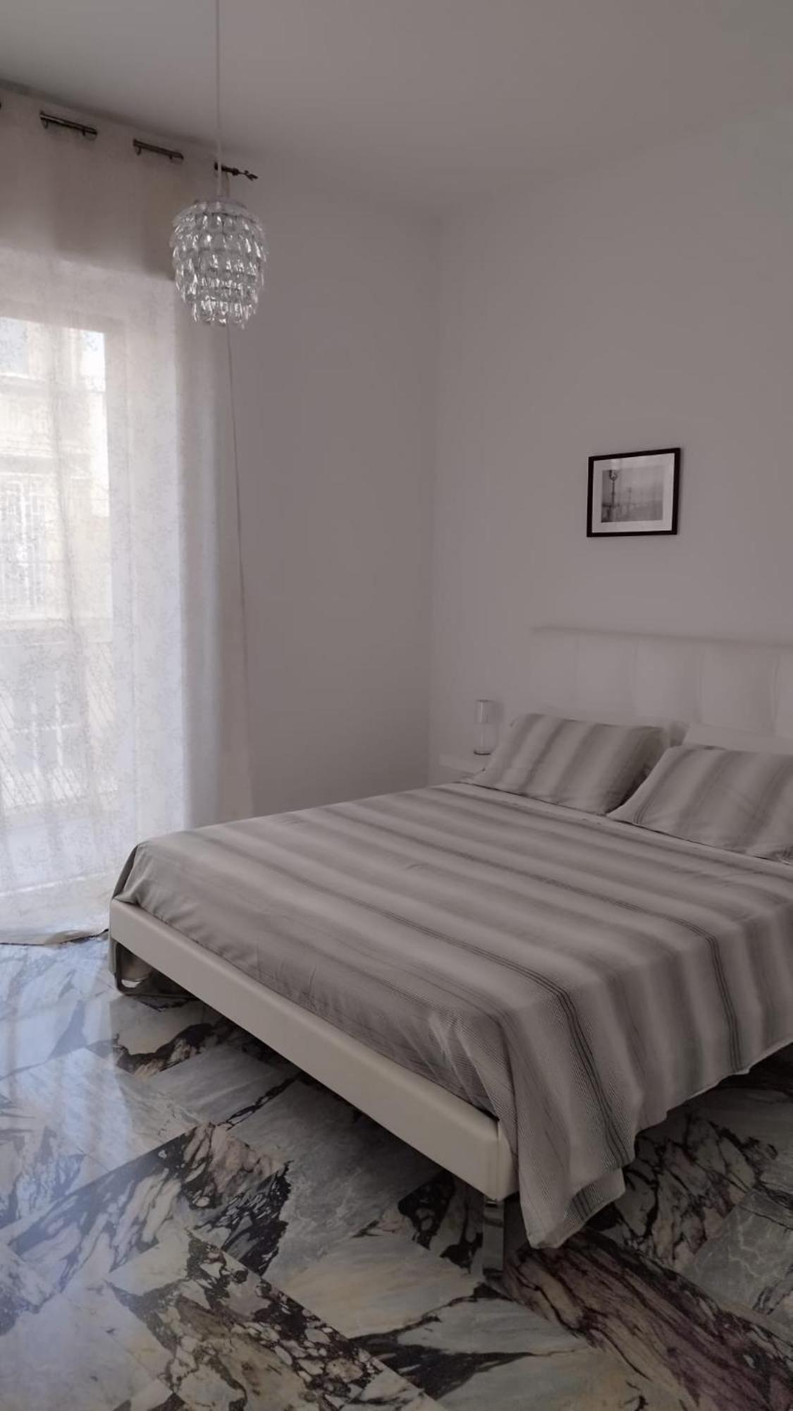 Repubblica Rooms Бари Экстерьер фото