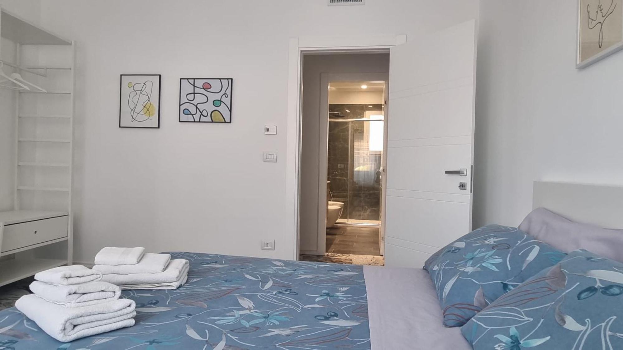 Repubblica Rooms Бари Экстерьер фото