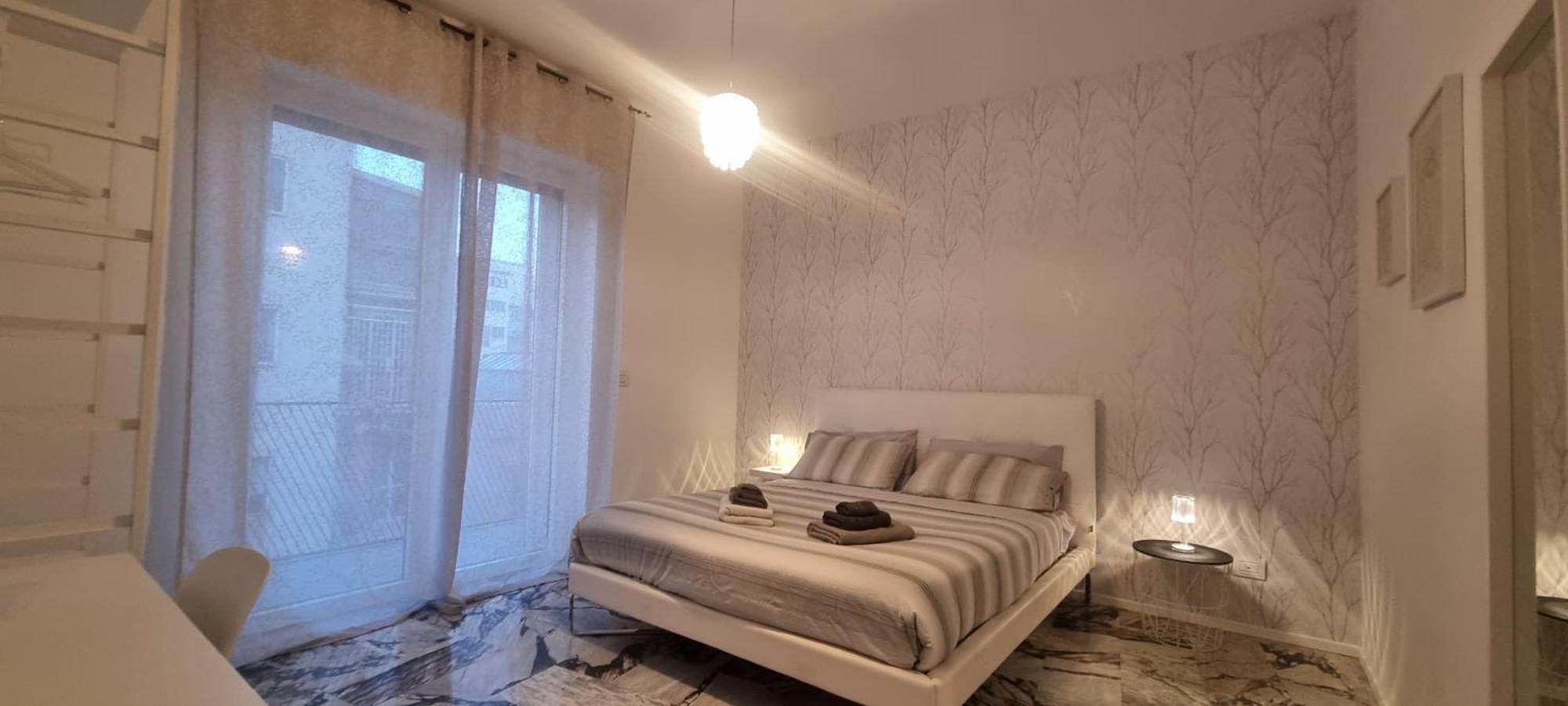 Repubblica Rooms Бари Экстерьер фото