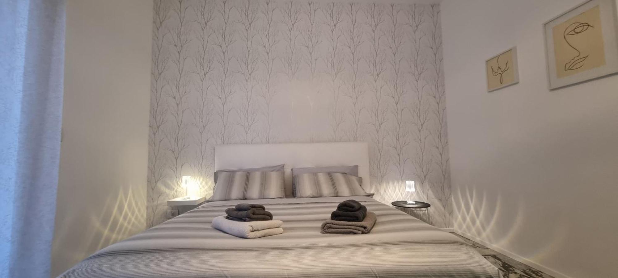 Repubblica Rooms Бари Экстерьер фото